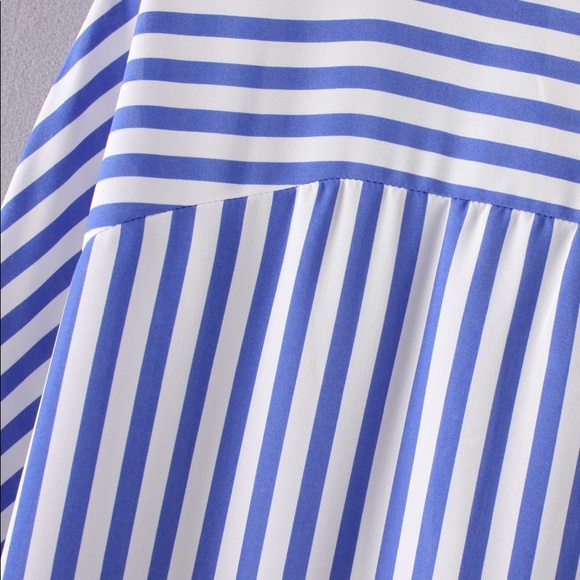 Nueva* Blusa de rayas azul con blanco sz S - Picture 7 of 7